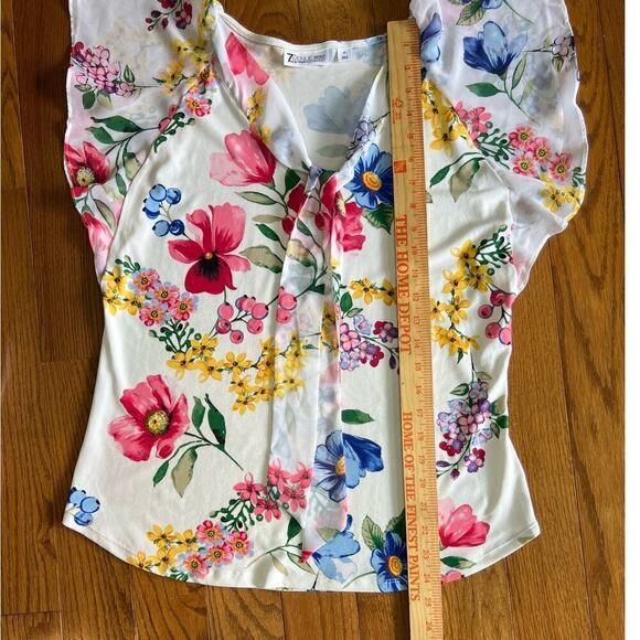 New York & Company Floral Blouse, V Tie Neck, Flutter Sleeve, size Medium - Picture 7 of 12